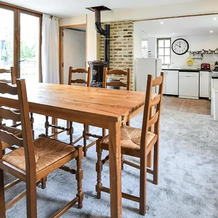 3 Bedroom Awesome In St Pierre En Auge