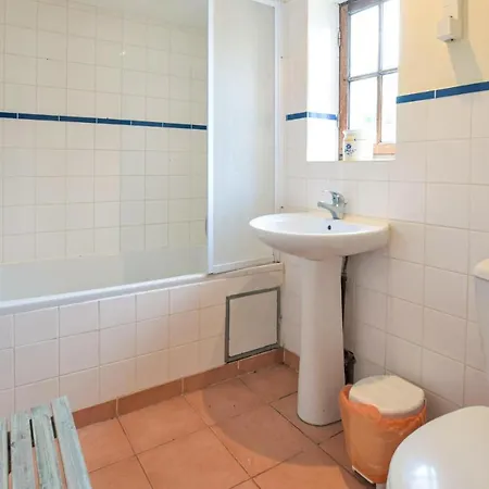 Awesome In St Pierre En Auge בית נופש Vieux-Pont